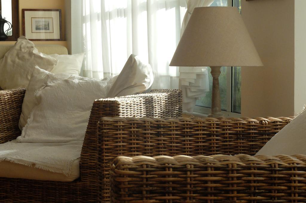 Rex Hotel - Bebeka'S Захаро Екстериор снимка